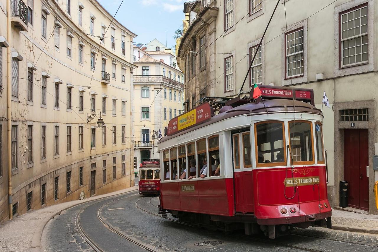 Апартаменты Downtown - Chiado & Me Лиссабон Экстерьер фото